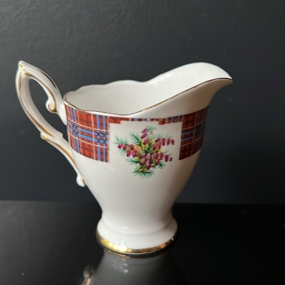 Clan Cameron Creamer Royal Standard Bonnie Scotland Bone China Cameron Tartan - Picture 5 of 8